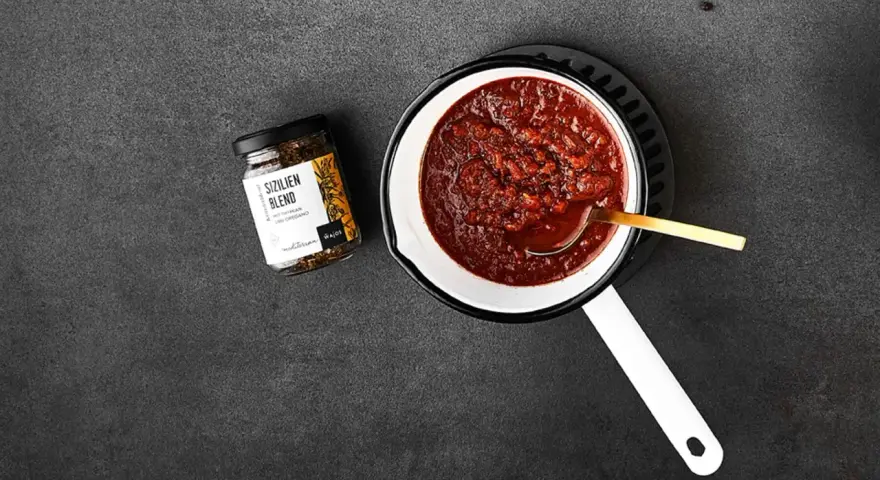 Ein köstliches Sugo-Rezept mit einer Gewürzmischung "Sizilien Blend" für authentischen Geschmack.